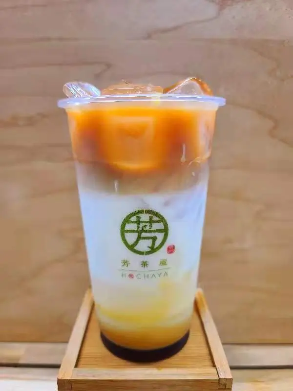 Taro bubble tea with tapioca pearls served at Hochaya, a bubble tea shop in Goleta